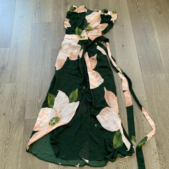 knee length dresses for ladies Women's Honolulu Happy Hour Floral Maxi Dress in Apricot main image 1